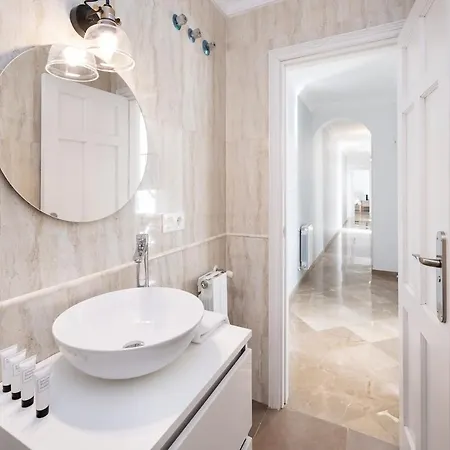 Apartamento con vistas en Gran Vía de Granada Luxury Suites Granada