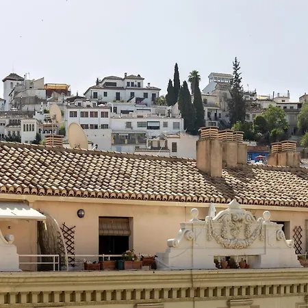Apartamento con vistas en Gran Vía de Granada Luxury Suites *
